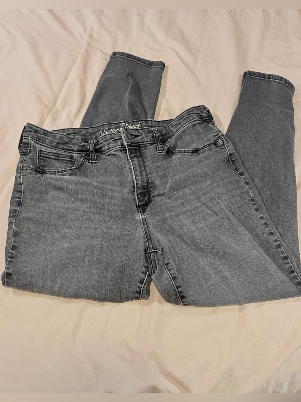 Universal Thread Gray Mid-Rise Skinny Jeans 14